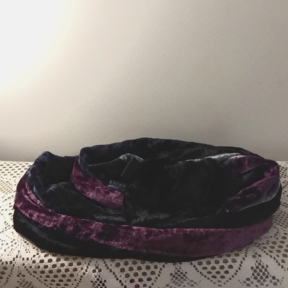 💫 Kenneth Cole Reaction Plush Scarf